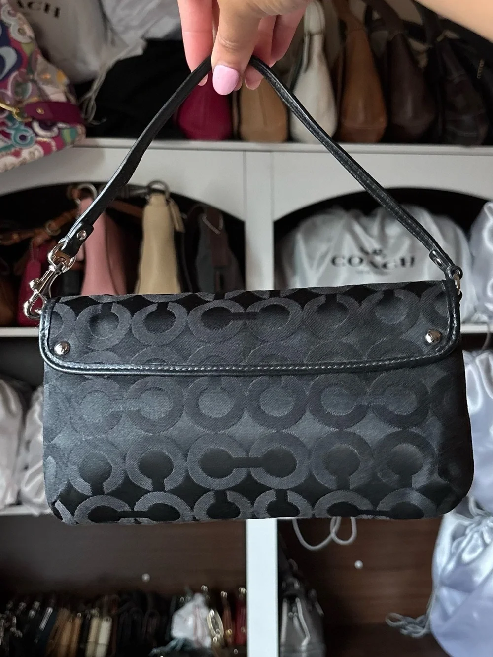 ❌❌SOLD❌❌🖤Y2K Kristin Op Art Large Wristlet Mini Bag🖤